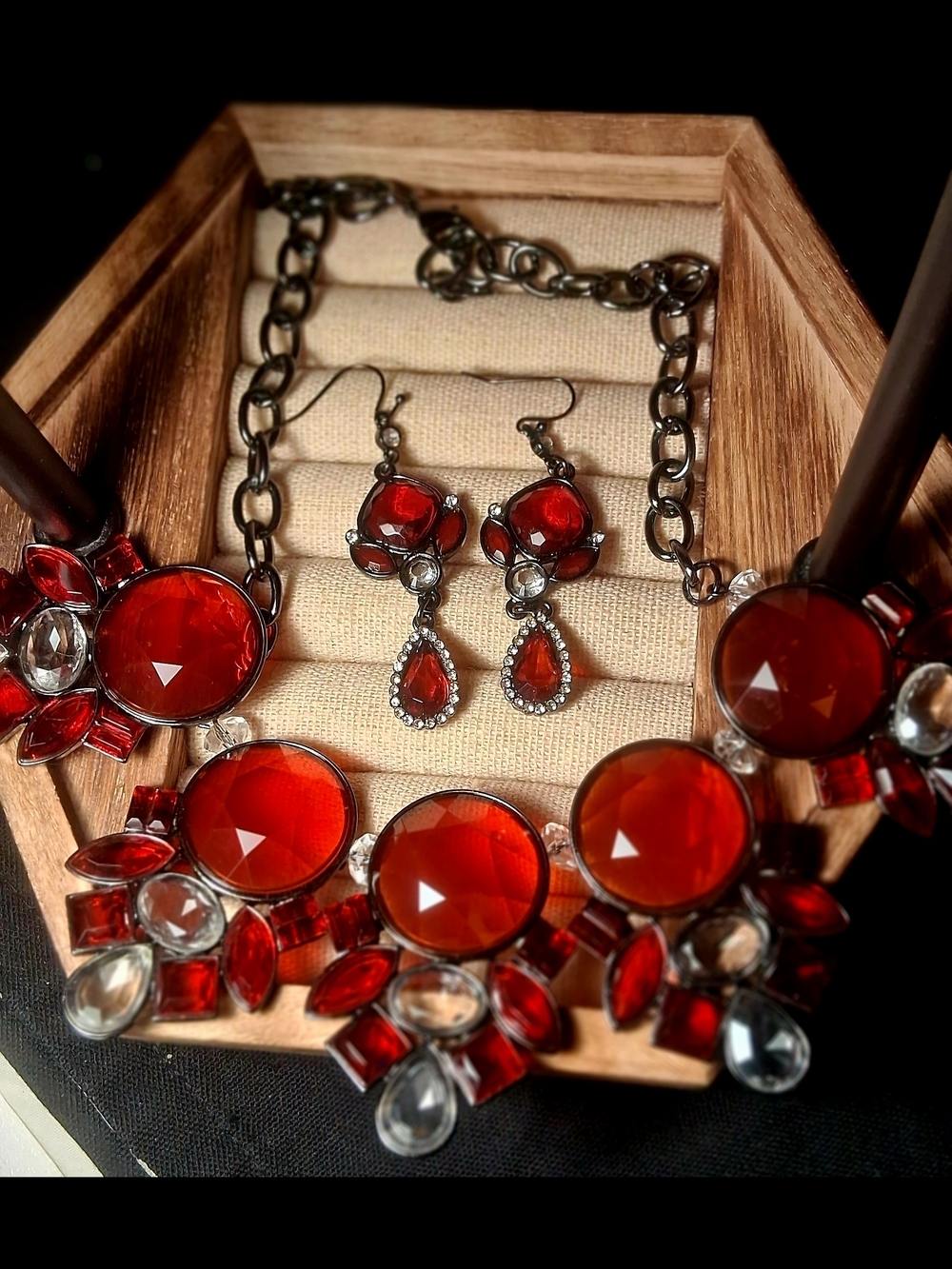 Elegant Red Crystal Bib Necklace with Silver-Tone Chain